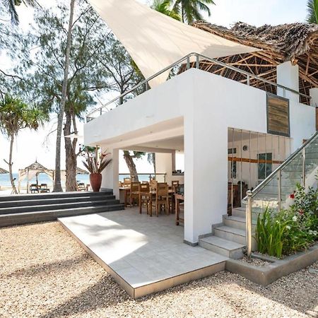 Seashore Beach Hotel كيوينجوا المظهر الخارجي الصورة
