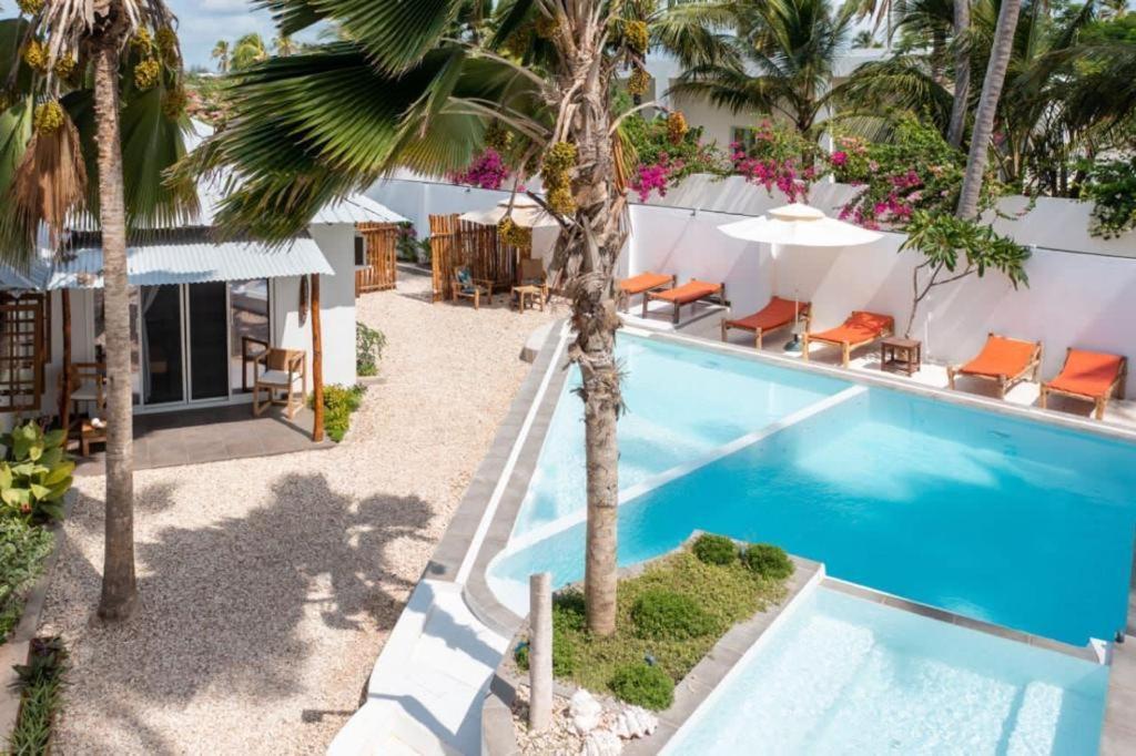 Seashore Beach Hotel كيوينجوا المظهر الخارجي الصورة