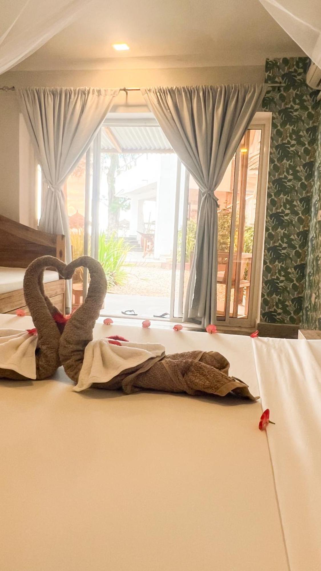 Seashore Beach Hotel كيوينجوا المظهر الخارجي الصورة