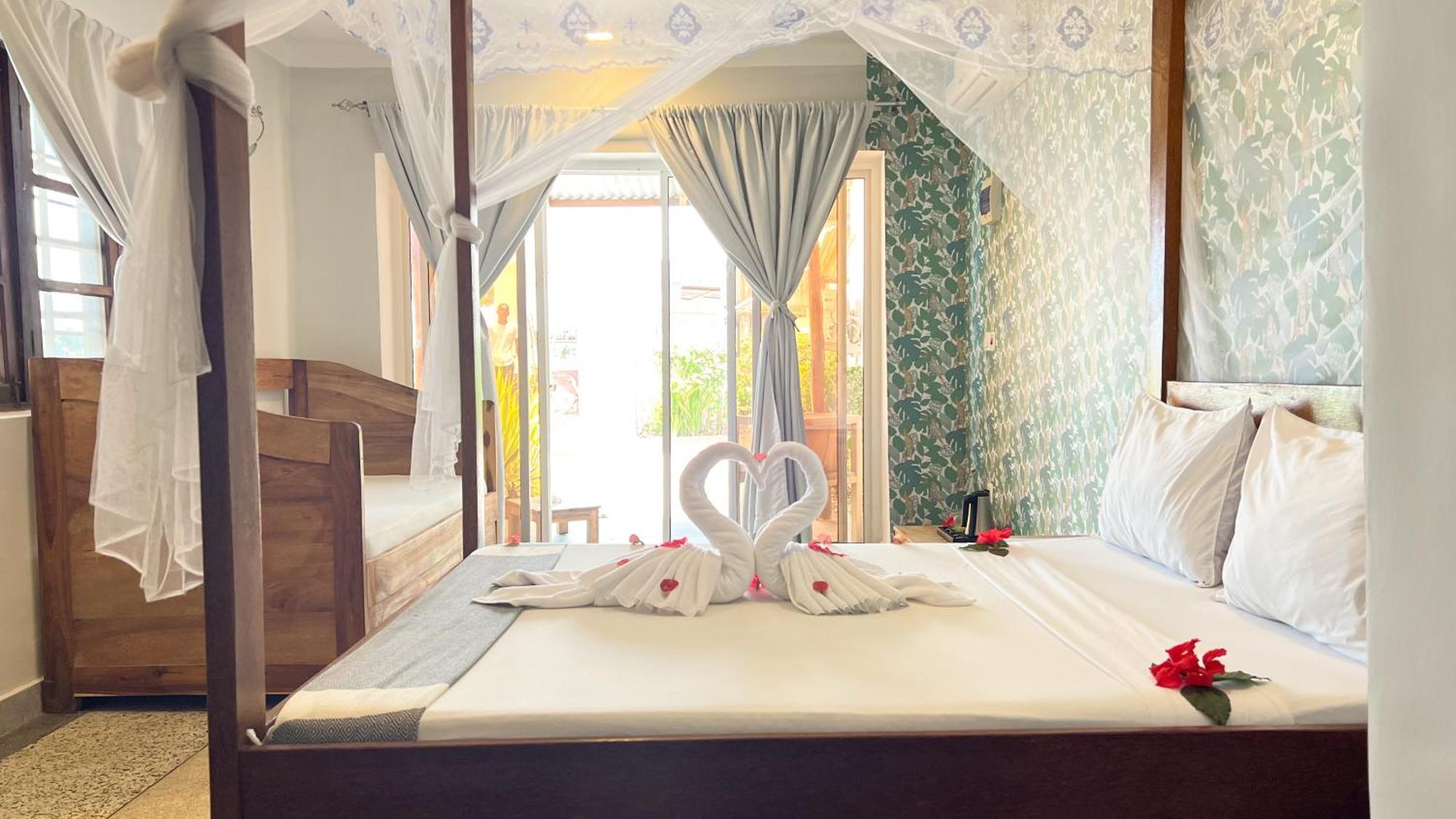 Seashore Beach Hotel كيوينجوا المظهر الخارجي الصورة